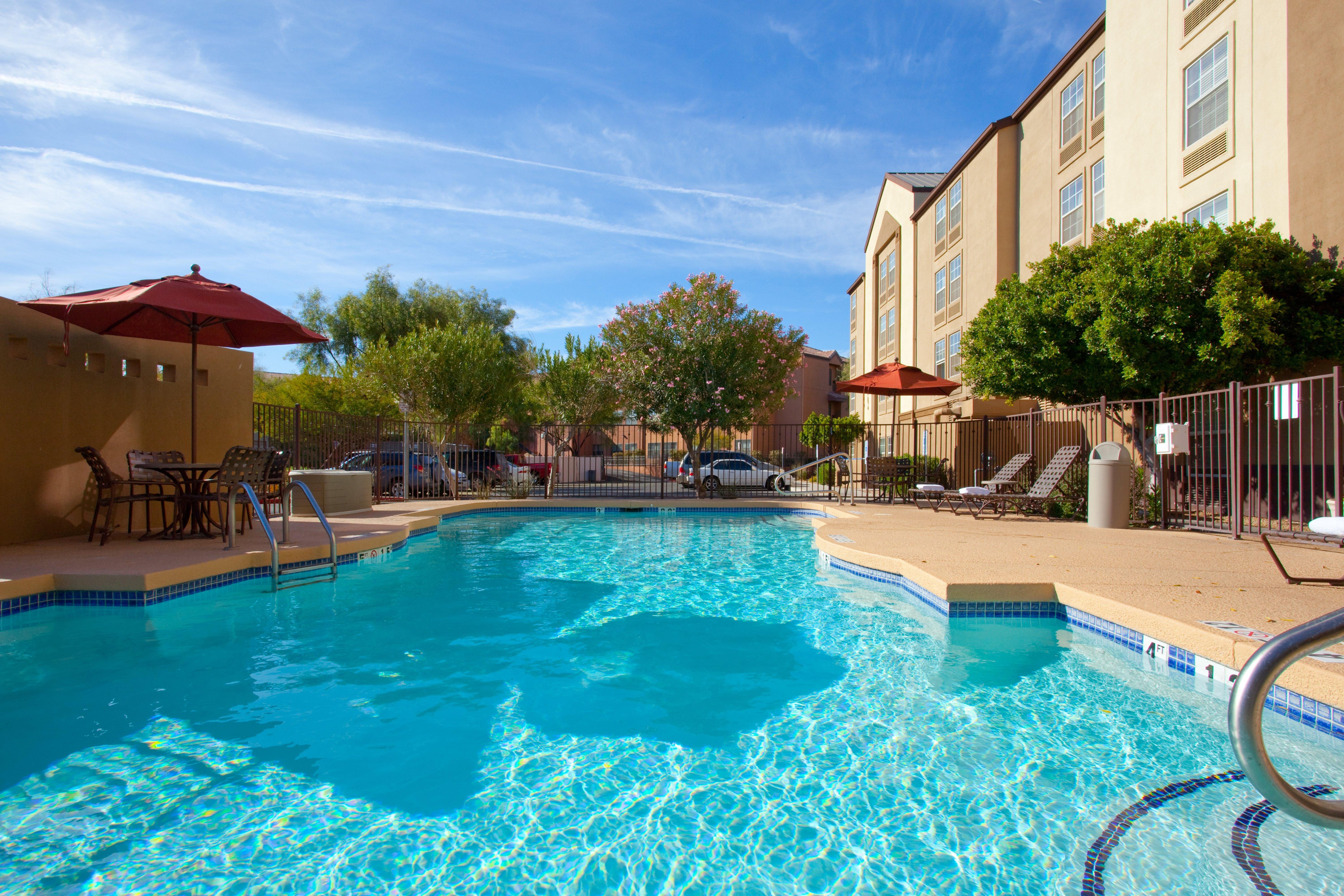 Holiday Inn Express Phoenix-Airport/University Drive By Ihg Bagian luar foto